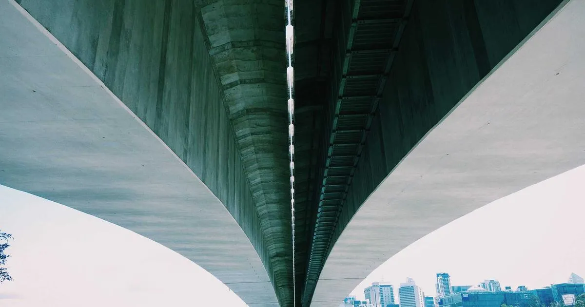 Bitcoin Hits $77,800 But ‘Extreme Fear’ Persists: Why Analysts Remain Cautious Despite 5% Rally